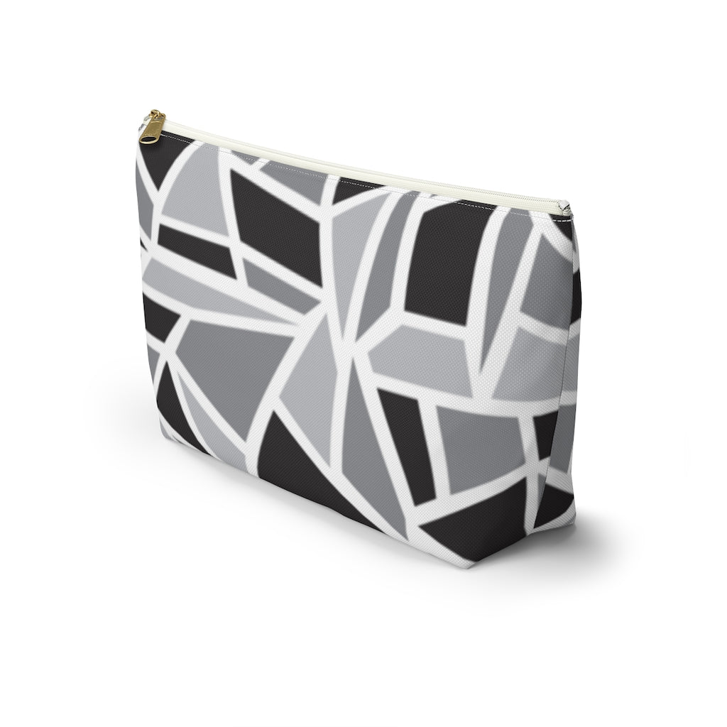 Black & White Geo Printed Accessory Pouch w T-bottom
