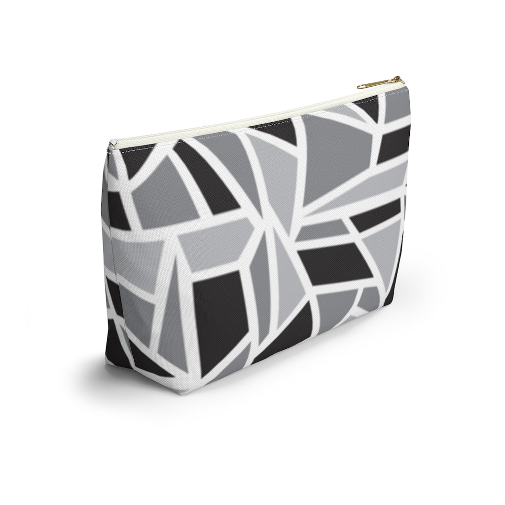 Black & White Geo Printed Accessory Pouch w T-bottom